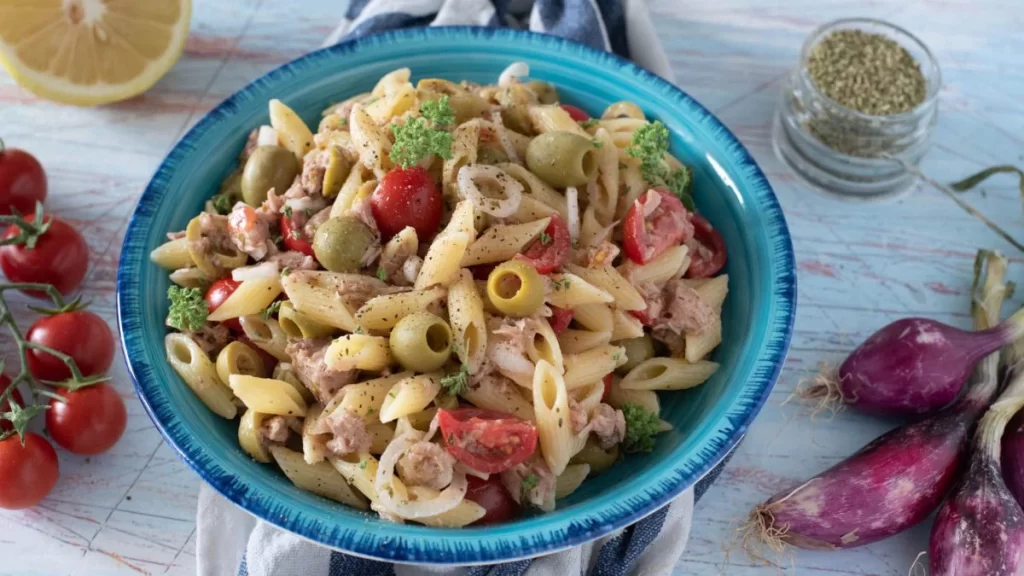 pasta fredda con limone tonno e olive